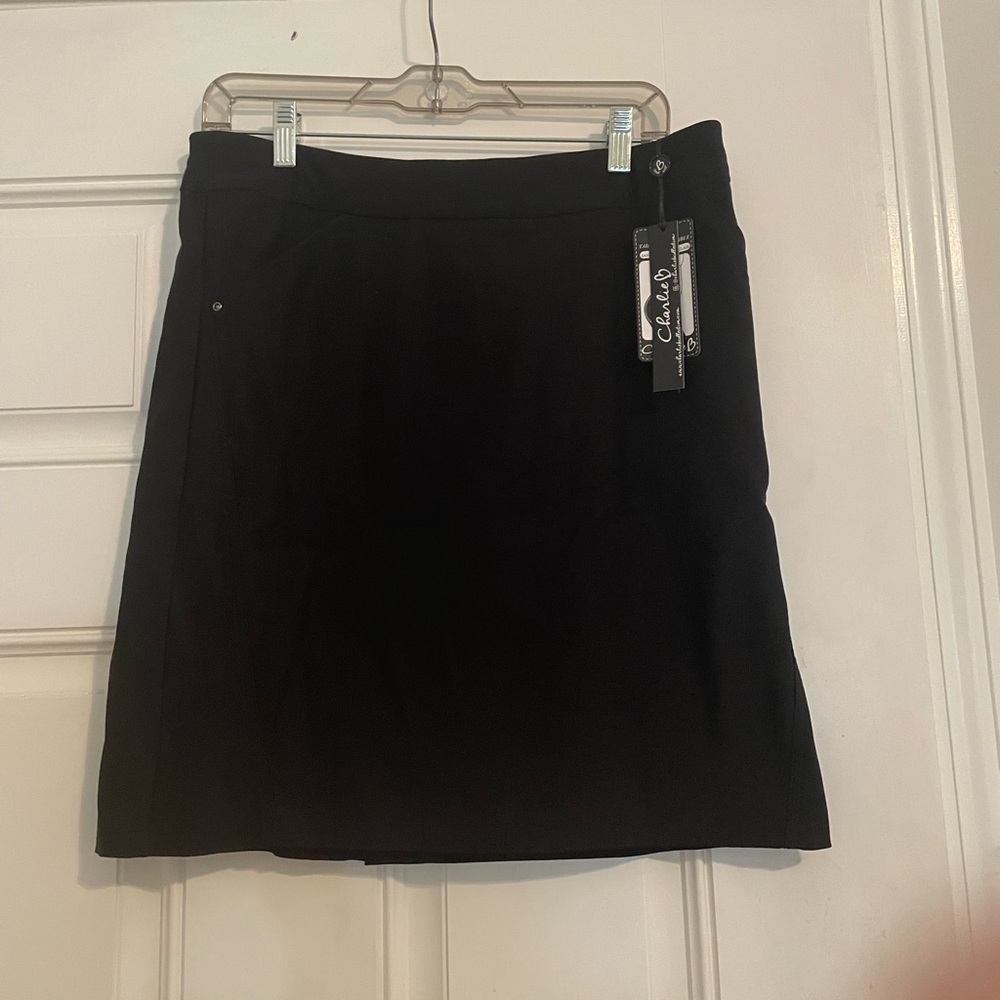 CHARLIE B black Skorts, size 10
